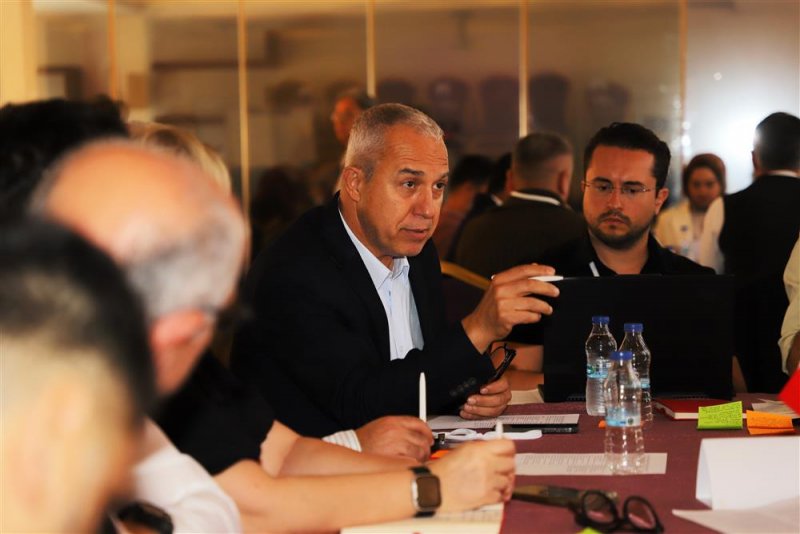 Başkan özçelik: alanya’yı turizmde ve tarımda daha yukarı basamaklara çıkaracağız