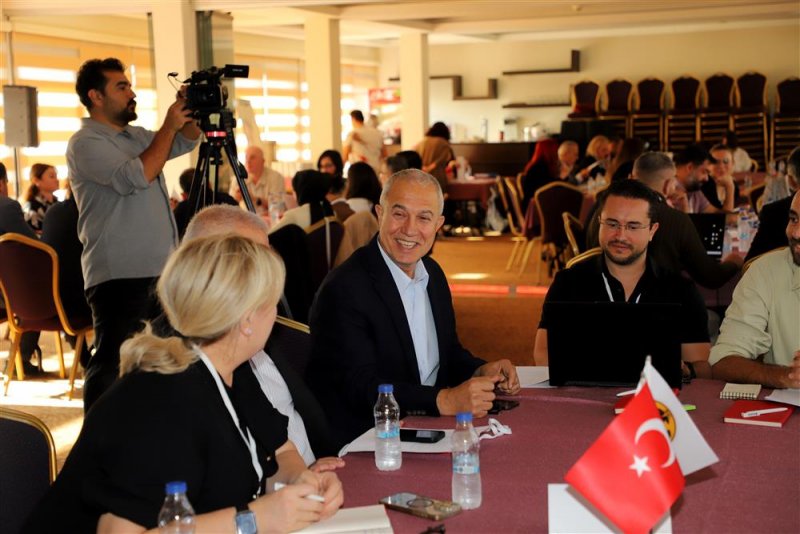 Başkan özçelik: alanya’yı turizmde ve tarımda daha yukarı basamaklara çıkaracağız