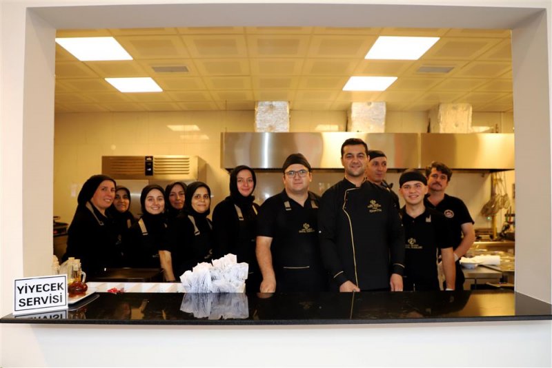 Seçim vaatleri bir bir yerine geliyor - iskele halka açılıyor