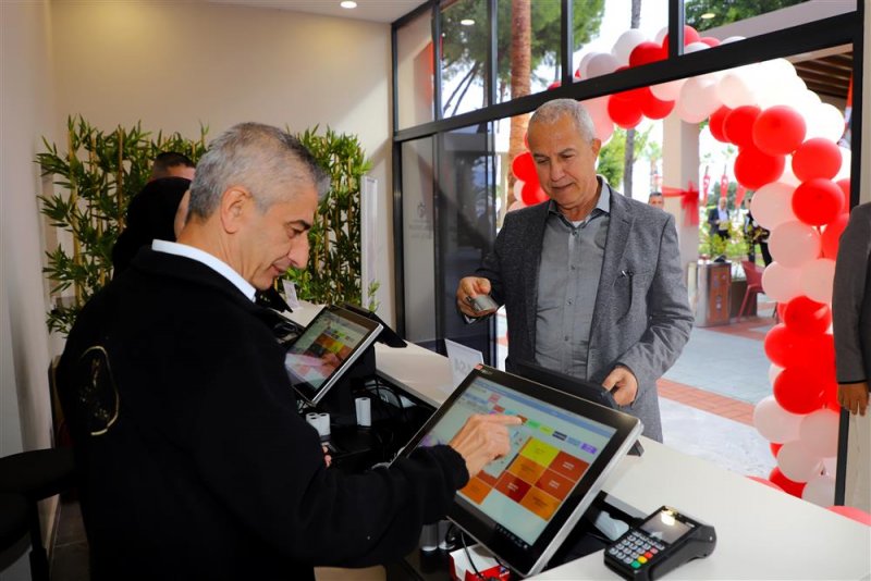 Seçim vaatleri bir bir yerine geliyor - iskele halka açılıyor