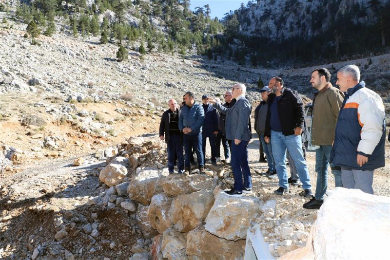 Demirkapı kuruca yolu 15 gün sonra açılıyor
