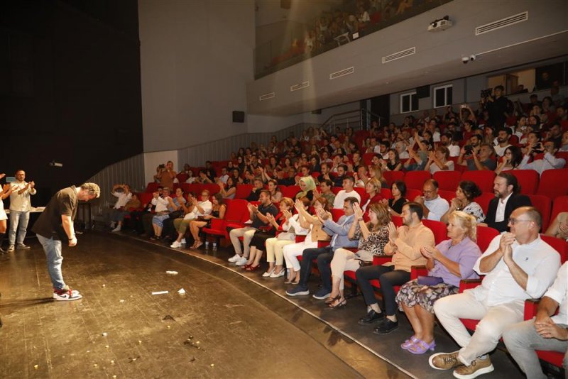 Alanya belediye tiyatrosu 2024’te 10 bin sanatseveri buluşturdu