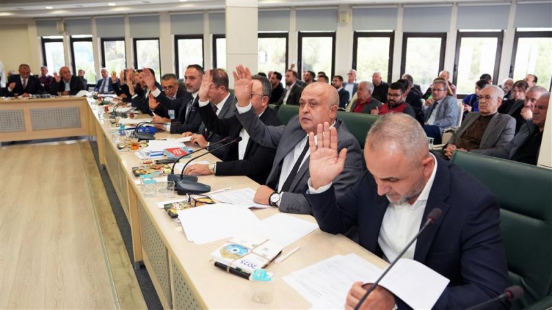 Alanya belediyesi'nin yeni yılın ilk meclis toplantısı yapıldı - başkan özçelik: belediyeye ait tek bir arsa satılmadı