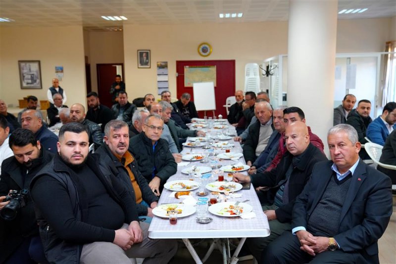 Başkan özçelik taksicilerle buluştu