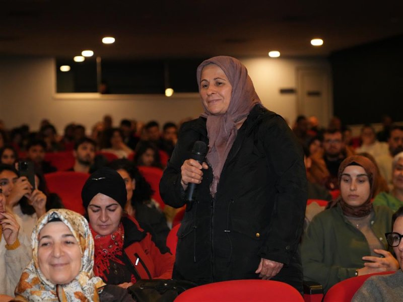 Sokak hayvanları için bir araya geldiler