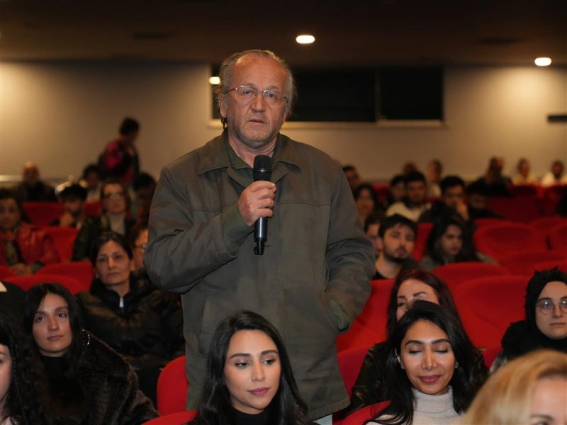 Sokak hayvanları için bir araya geldiler