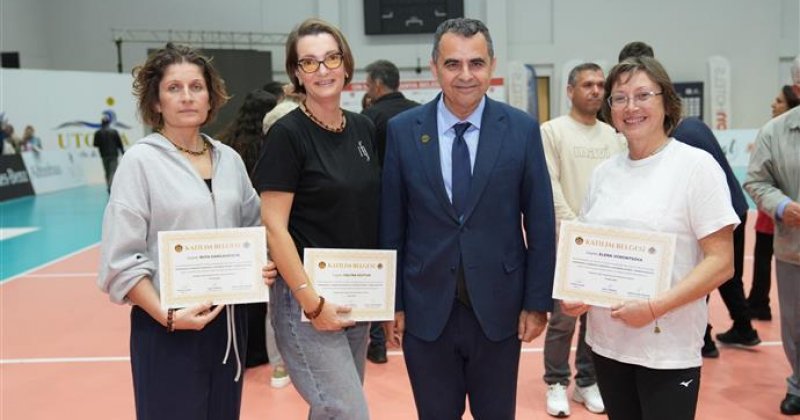 Zeybek kursları sertifika töreni yapıldı