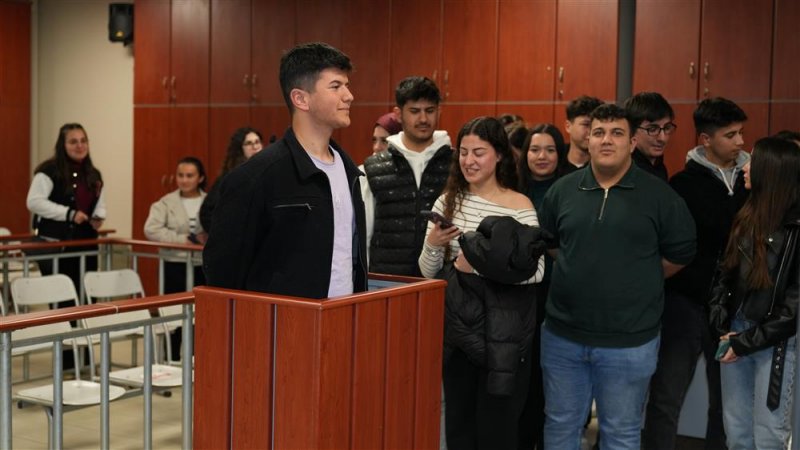 Alanya belediyesi eğitim akademisi öğrencileri başsavcı tekin'le buluştu