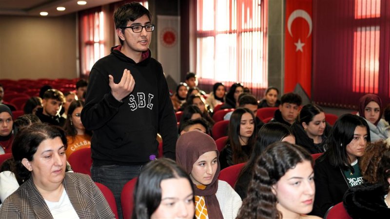 Alanya belediyesi eğitim akademisi öğrencileri başsavcı tekin'le buluştu