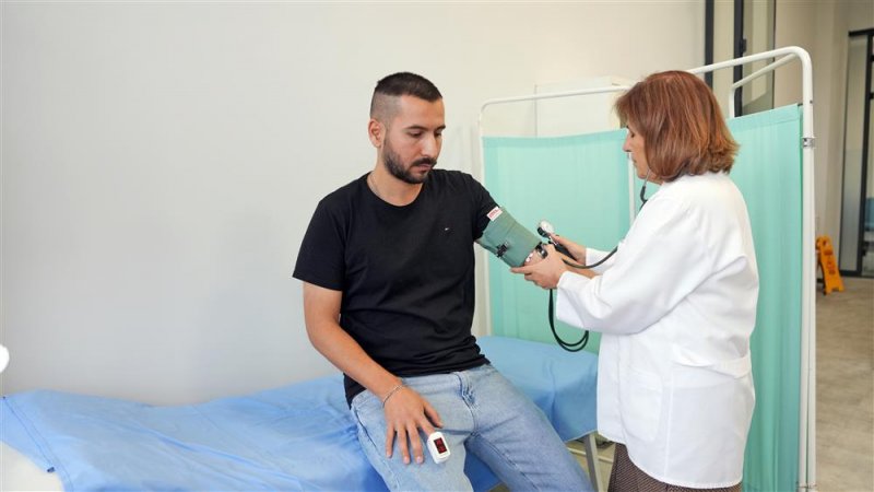 Alanya belediyesi yeni binasında hizmete başladı