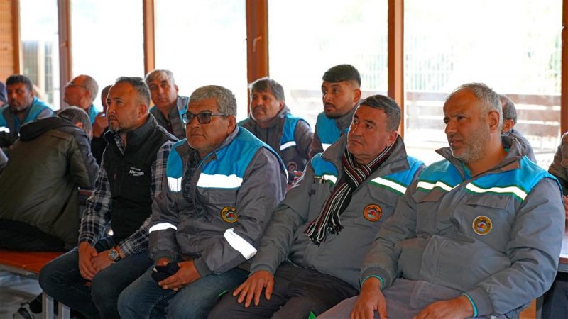 Arazöz sürücülerine yangın eğitimi verildi