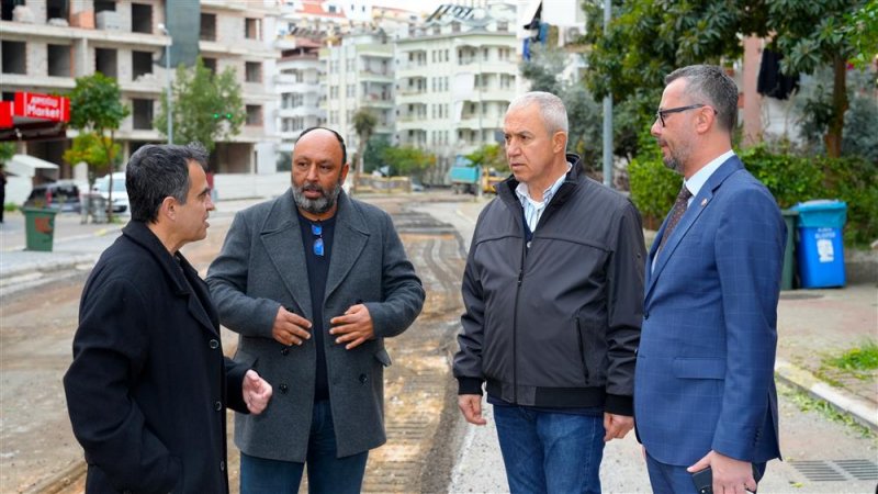 Başkan özçelik asfalt çalışmalarını yerinde inceledi