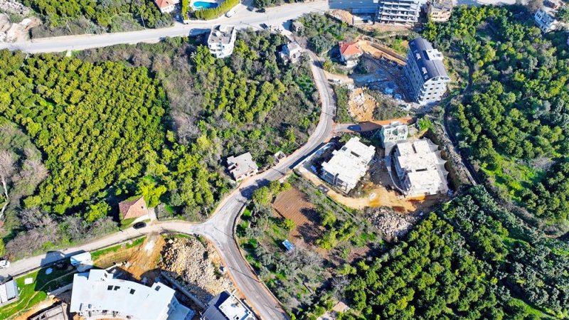 Başkan özçelik peyzaj çalışmalarını denetledi, asfalt müjdesi verdi