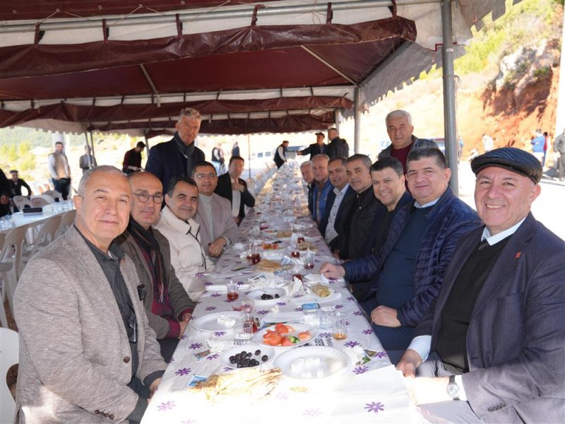Başkan özçelik’ten bademağacı'na müjdeler