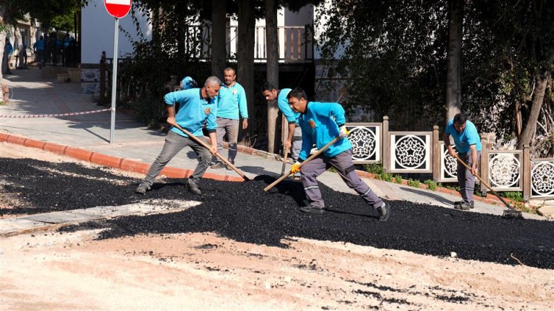İskele caddesi asfaltla buluştu