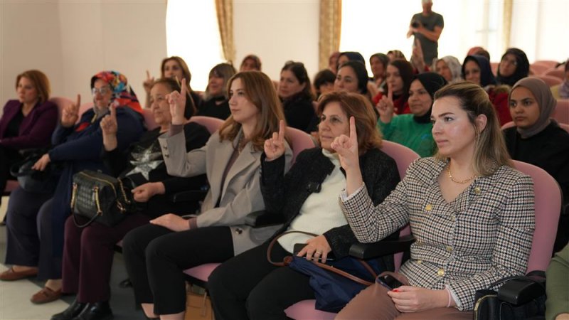 İz bırakan kadınlar söyleşide buluştu