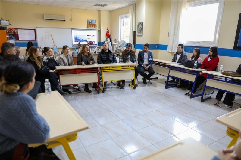 Lise öğrencilerine iklim değişikliği ve sıfır atık eğitimi verildi