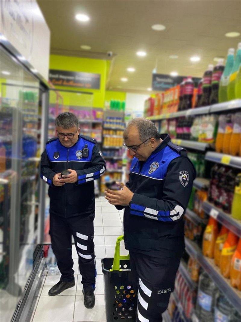 Ürünlerin son kullanma tarihini silen işletmeye zabıta müdahalesi