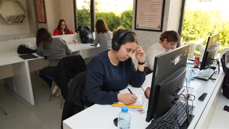 Alanya belediyesi destek eğitim kursları'nda 694 öğrenciye ücretsiz eğitim