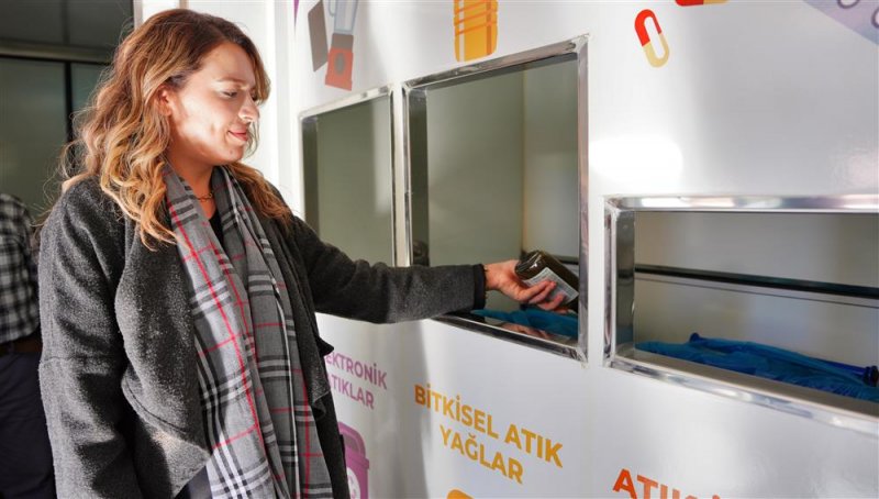 Alanya belediyesi dünya su günü'nde perlatör dağıttı