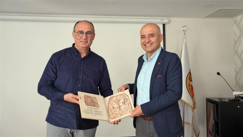Alanya belediyesi etüt öğretmenlerine öğrenci motivasyonu semineri