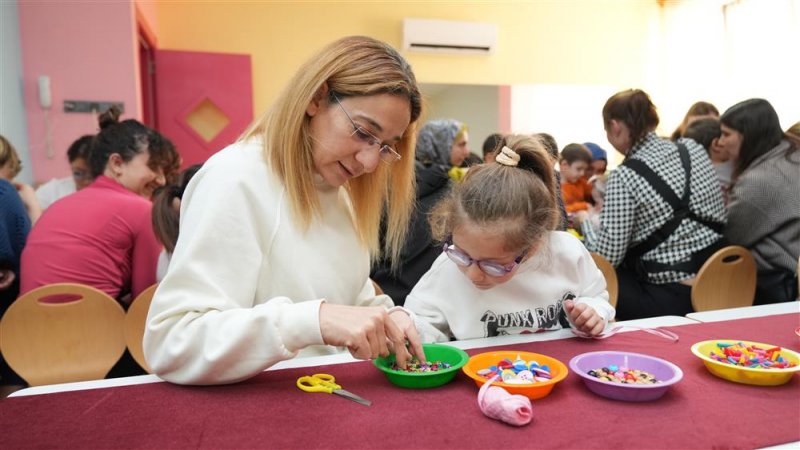 Alanya belediyesi’nden atıkları sanata dönüştüren atölye