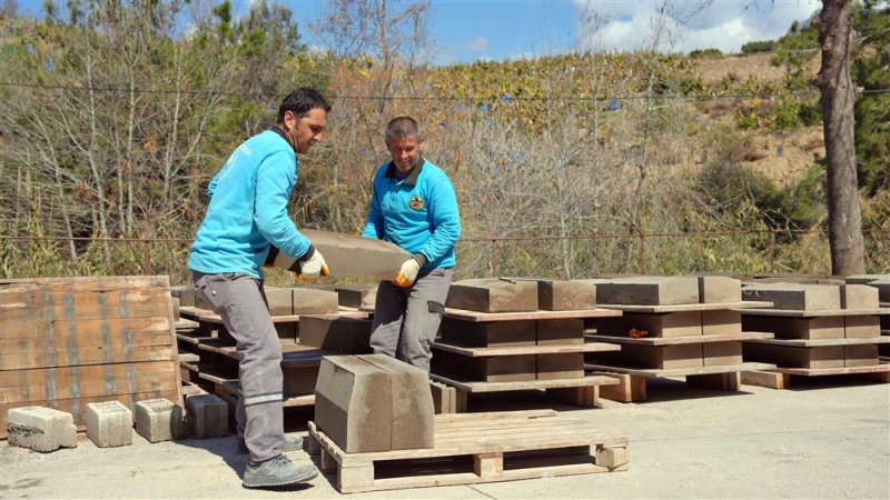 Alanya belediyesi'nden büyük tasarruf hamlesi: bordür/parke üretim tesisi yeniden hizmete başladı