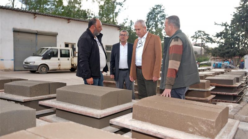Alanya belediyesi'nden büyük tasarruf hamlesi: bordür/parke üretim tesisi yeniden hizmete başladı