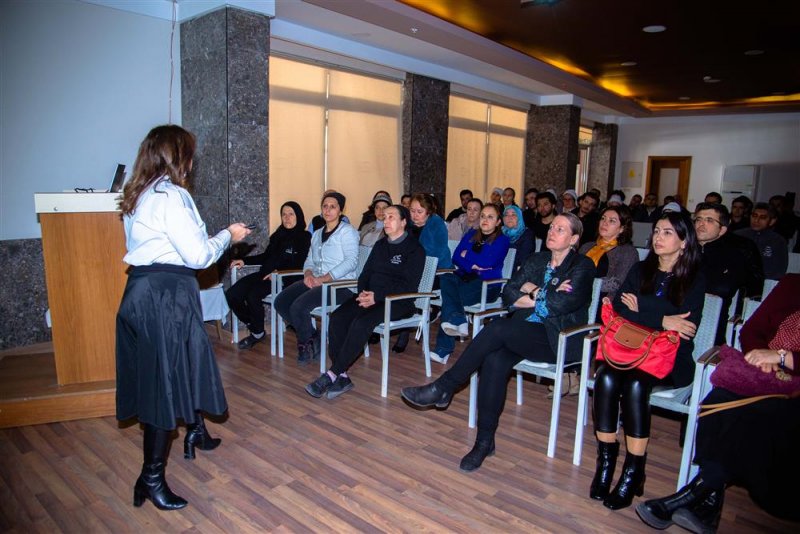Alanya belediyesi’nden otel personeline sıfır atık eğitimi