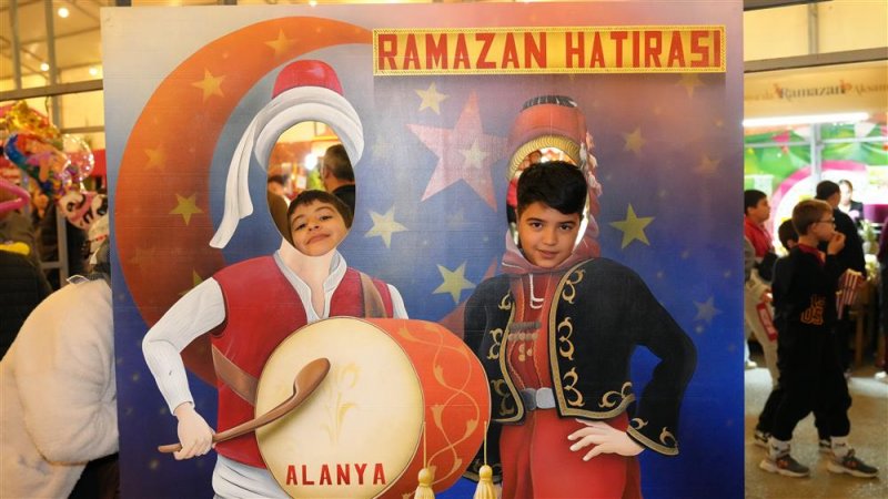 Alanya belediyesi’nin ramazan meydanı’na rekor katılım
