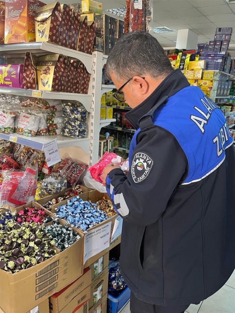 Alanya'da zabıta'dan bayram öncesi sıkı denetim