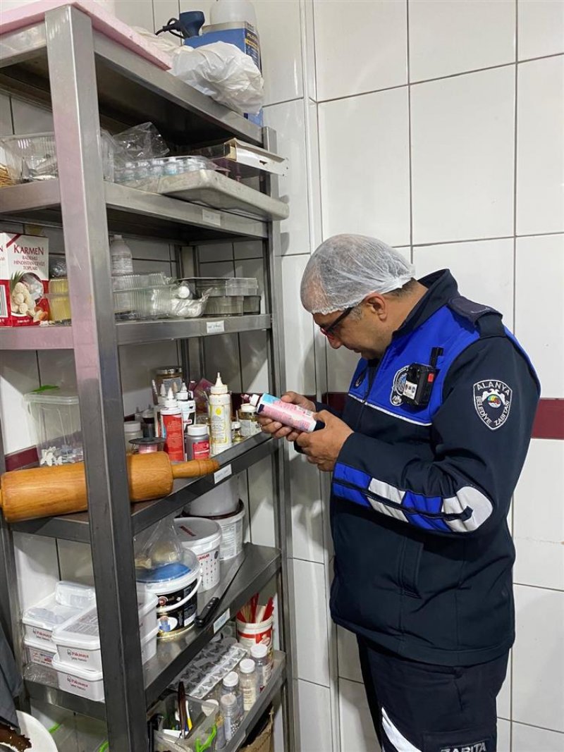 Alanya'da zabıta'dan bayram öncesi sıkı denetim