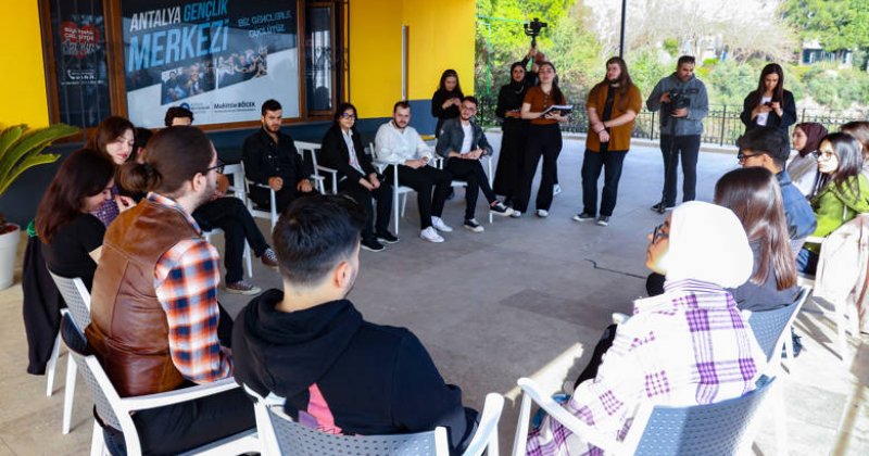 Antalya Büyükşehir Belediyesi’nin Gençlere Desteği Sürüyor