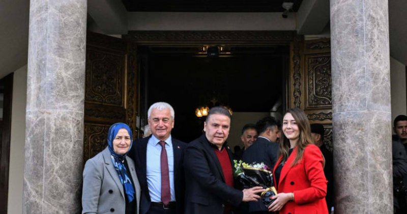 Başkan Muhittin Böcek’ten Finike’ye Ziyaret