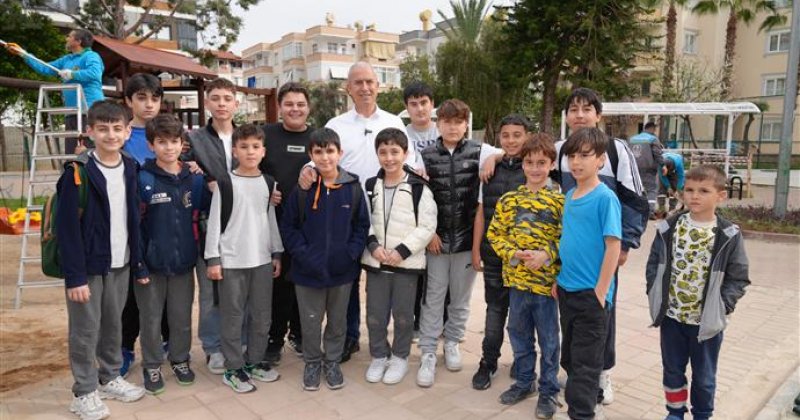 Başkan özçelik: parklarımızı modern ve güvenli hale getiriyoruz
