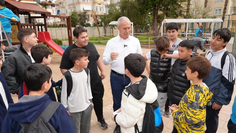 Başkan özçelik: parklarımızı modern ve güvenli hale getiriyoruz