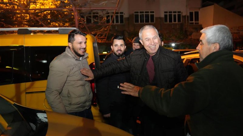 Başkan özçelik taksici esnafıyla buluştu &quot;taksilerle ilgili düzenlemeler yapacağız&quot;