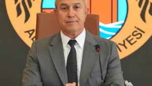 Başkan özçelik'ten emekçi kadınlar günü mesajı - başkan özçelik: kadınların emeğine mücadelesine minnettarım