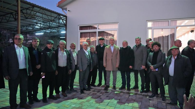 Başkan özçelik toslak’ta vatandaşlarla buluştu
