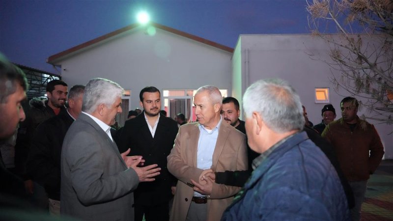 Başkan özçelik toslak’ta vatandaşlarla buluştu