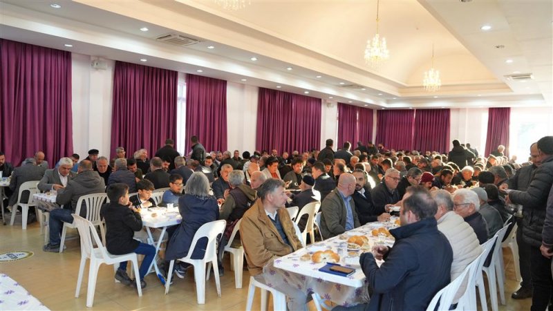 Başkan özçelik toslak’ta vatandaşlarla buluştu