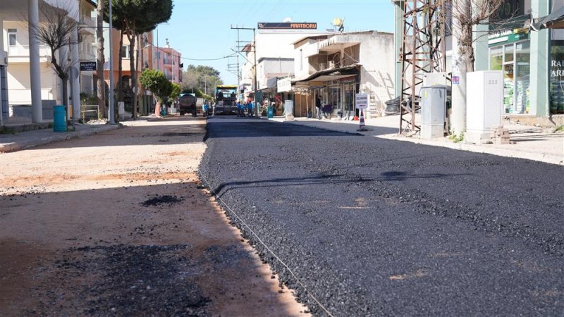 Demirtaş mahallesi’nin en yoğun caddesi asfaltla buluştu