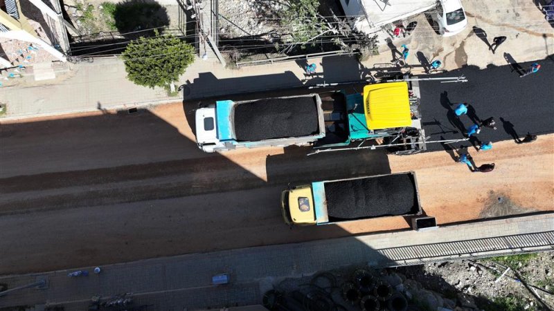 Demirtaş mahallesi’nin en yoğun caddesi asfaltla buluştu