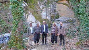 Dereköy’deki 40 yıllık boru hattını alanya belediyesi yeniliyor