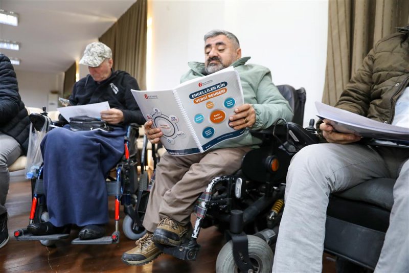 Engelli bireylere ‘vergi’ semineri