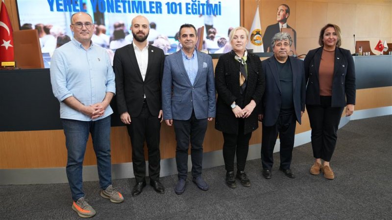 Gençler için yerel yönetimler 101 eğitimi tamamlandı