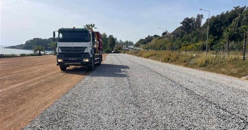 İncekum mahallesi’nde 6 bin metrekarelik otopark alanına asfalt