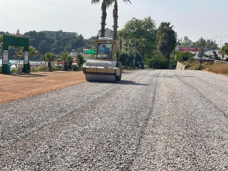 İncekum mahallesi’nde 6 bin metrekarelik otopark alanına asfalt