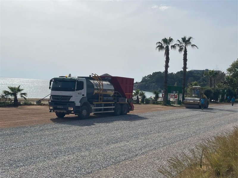 İncekum mahallesi’nde 6 bin metrekarelik otopark alanına asfalt