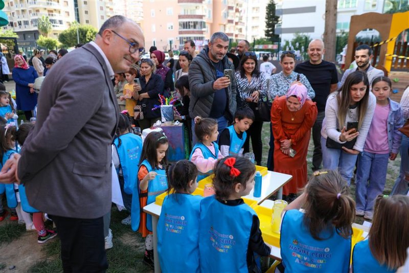 Küçük mucitler bilim şenliği'nde buluştu